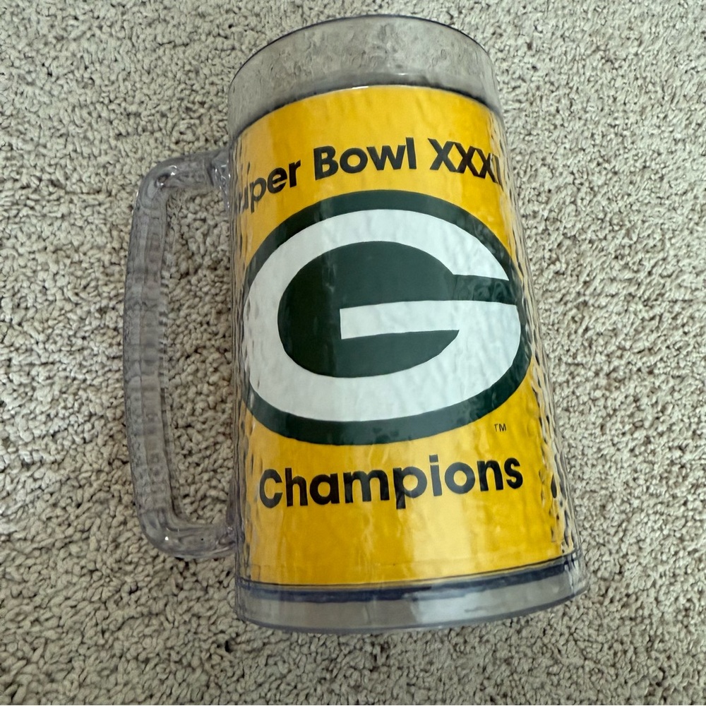 Green Bay Packers Super Bowl XXXI Champions Mug 1996 Team Roster Beer Favre Cup